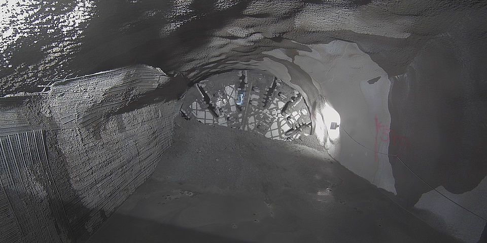 Archivbild Baukamera 4 - Webcam Baustelle Koralmtunnel Baulos KAT3, Wiederinbetriebnahme der Tunnelvortriebsmaschine Archivbild Baukamera 4 - Webcam Baustelle Koralmtunnel Baulos KAT3, Wiederinbetriebnahme der Tunnelvortriebsmaschine